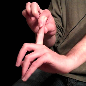 are-small-hands-a-deal-breaker-for-playing-guitar