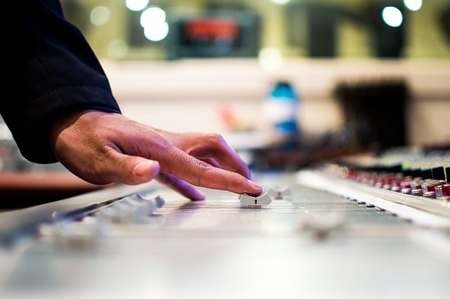 music mixer what does a music producer do
