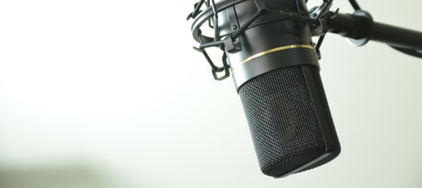 How to mic an acoustic guitar