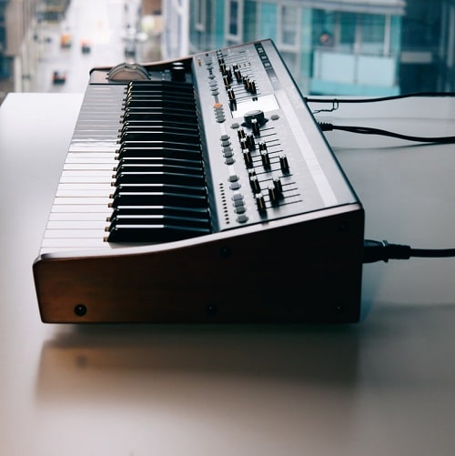 brown Synthesizers 